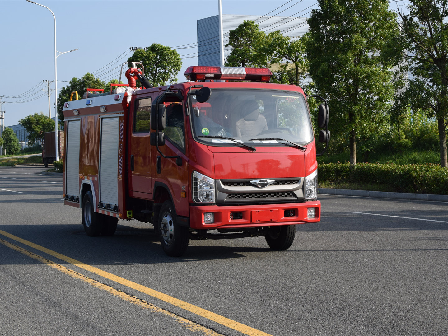 2噸福田領航泡沫消防車