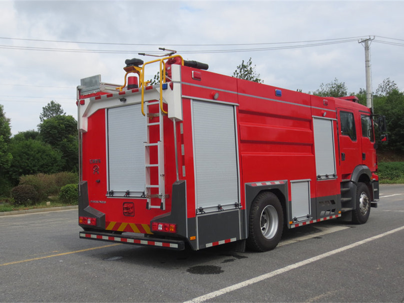 8噸陜汽單橋泡沫消防車