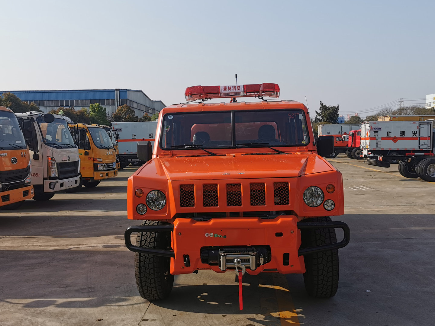 1.36噸四驅雙排灑水車