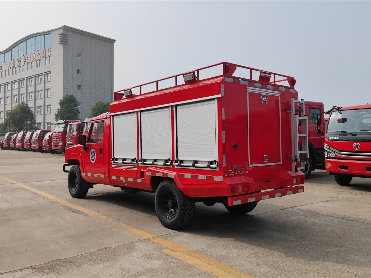 四驅勇士器材消防車